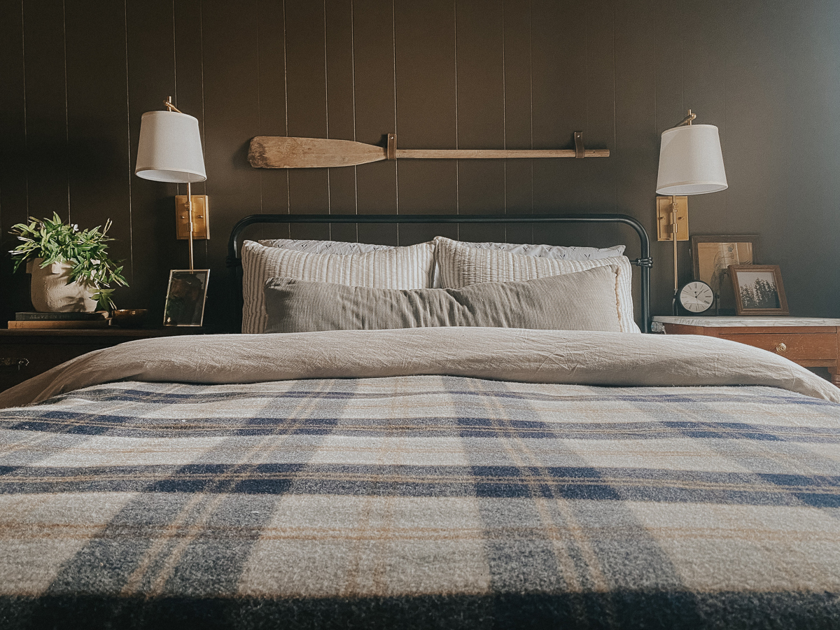 Cabin Master Bedroom2